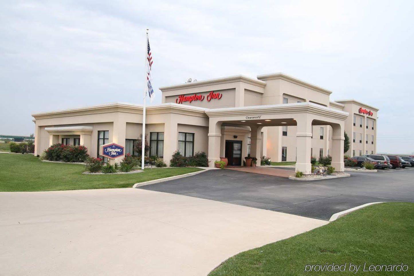 Hampton Inn By Hilton Litchfield Esterno foto