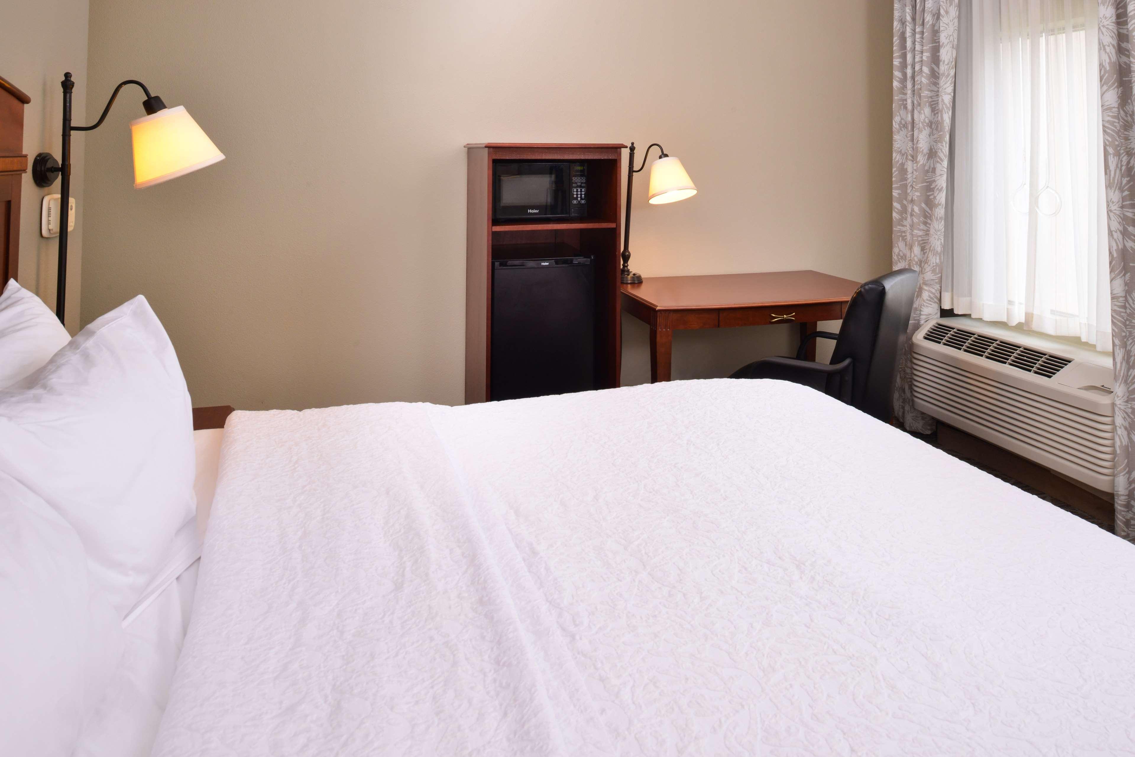 Hampton Inn By Hilton Litchfield Esterno foto
