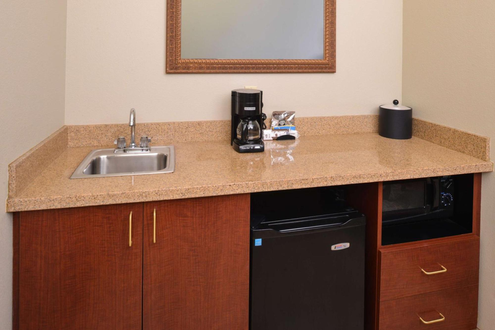Hampton Inn By Hilton Litchfield Esterno foto
