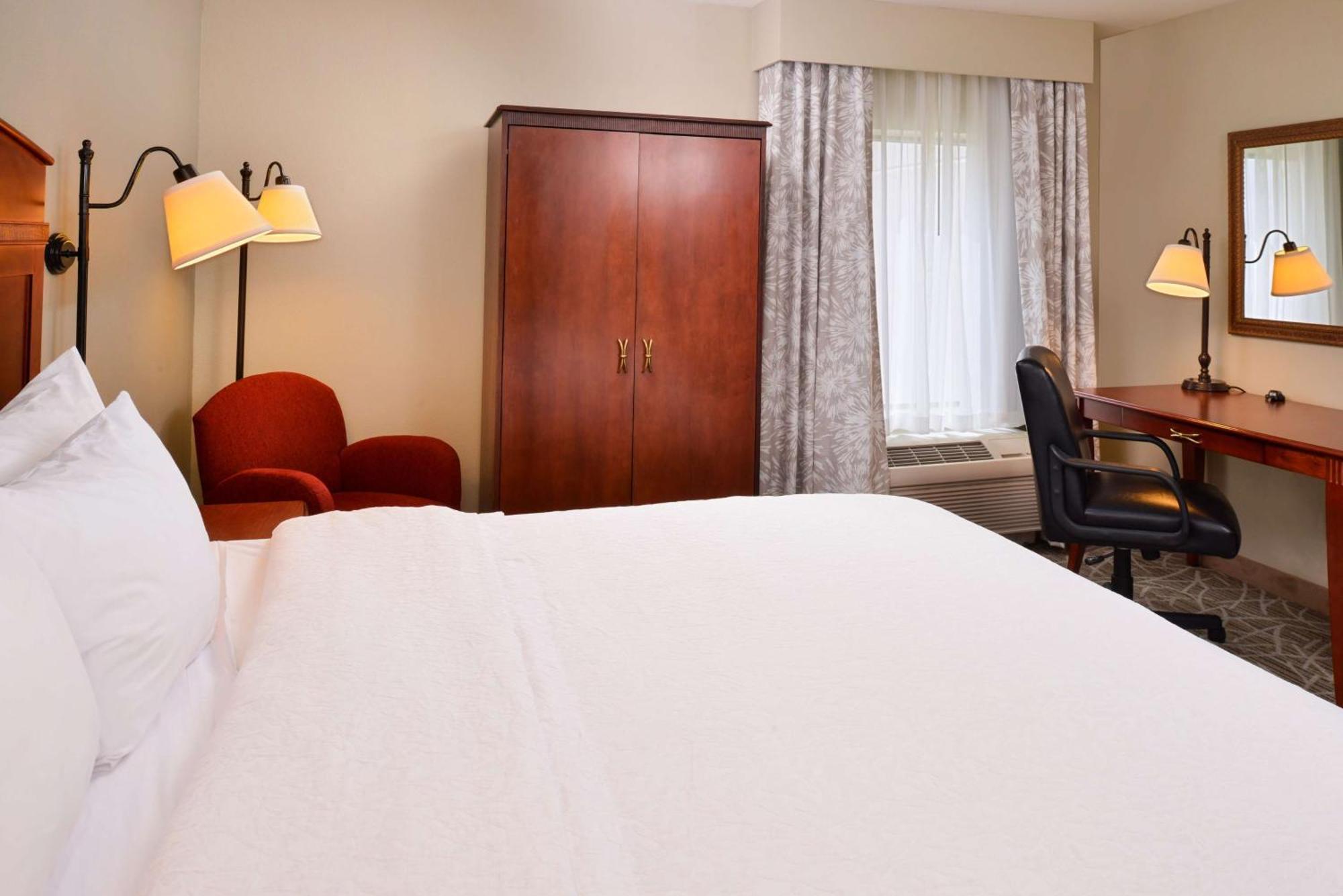 Hampton Inn By Hilton Litchfield Esterno foto