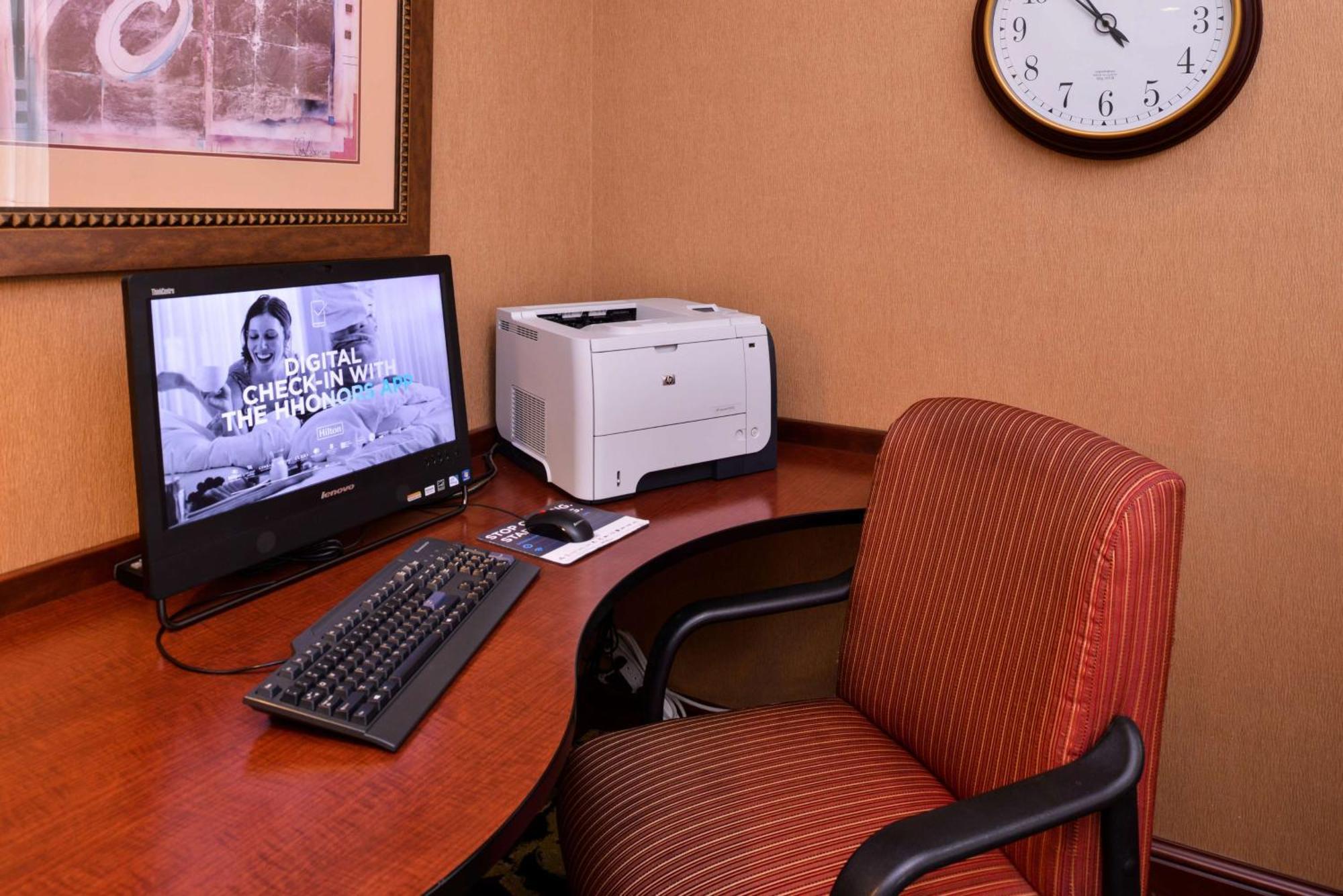 Hampton Inn By Hilton Litchfield Esterno foto