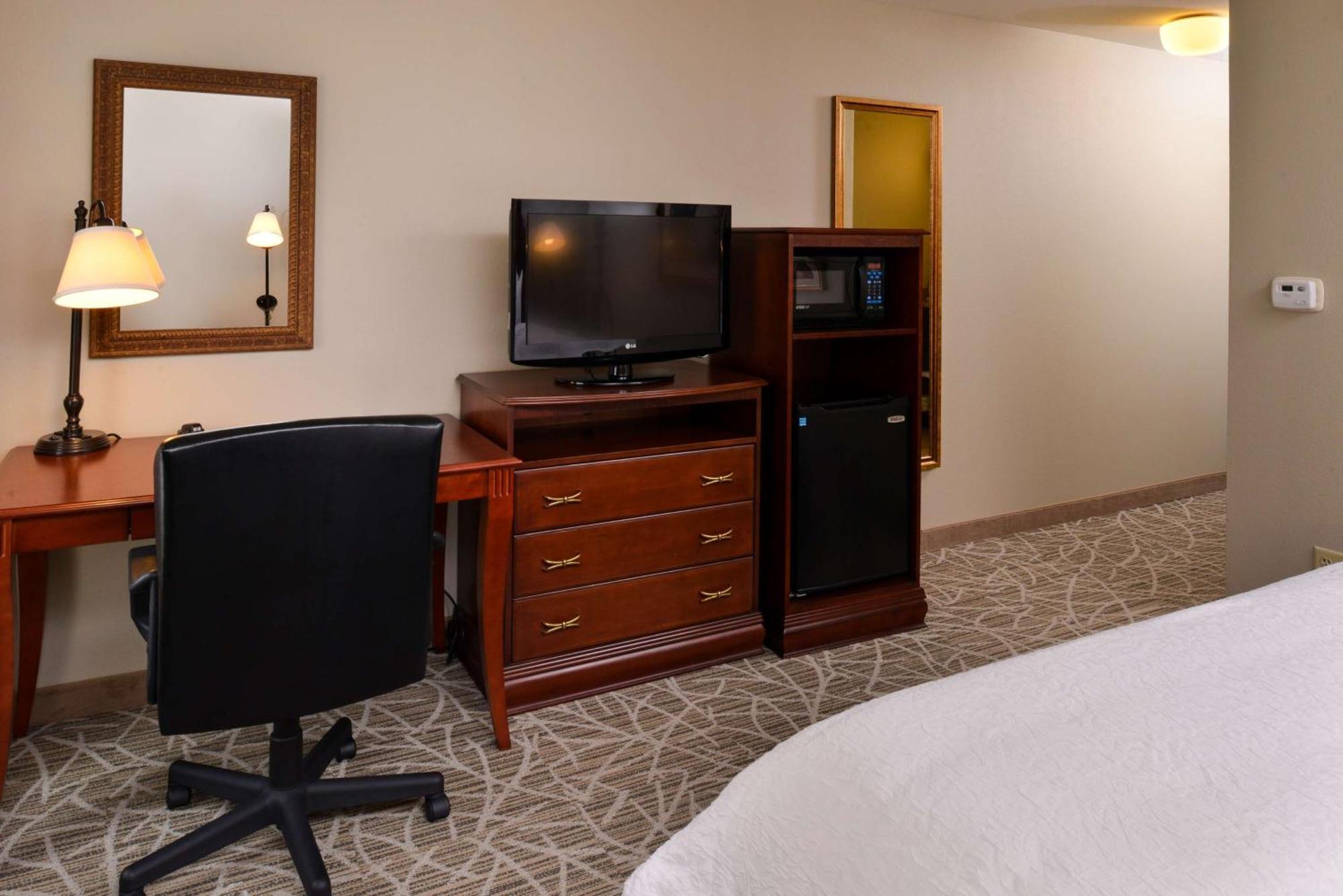 Hampton Inn By Hilton Litchfield Esterno foto