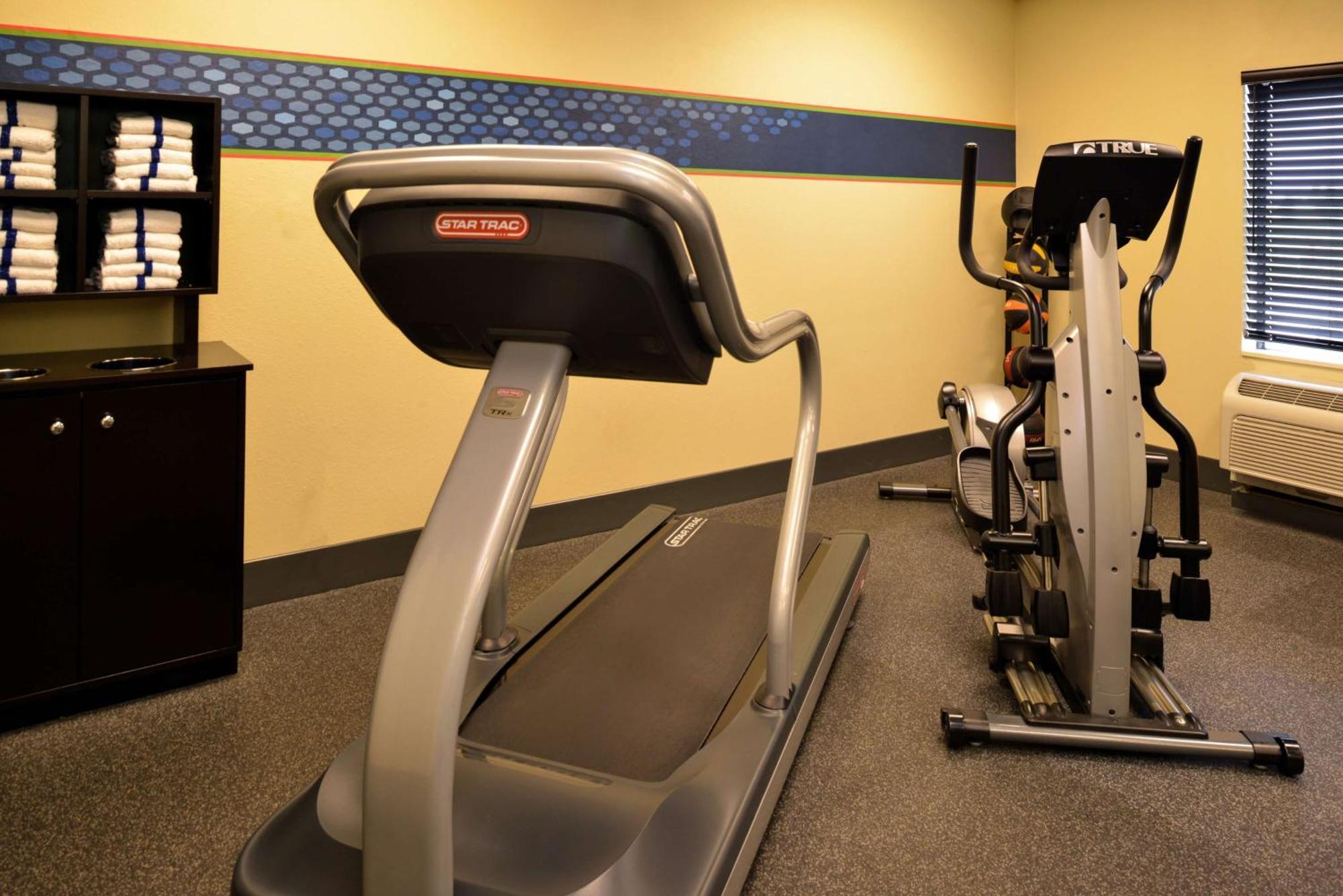 Hampton Inn By Hilton Litchfield Esterno foto