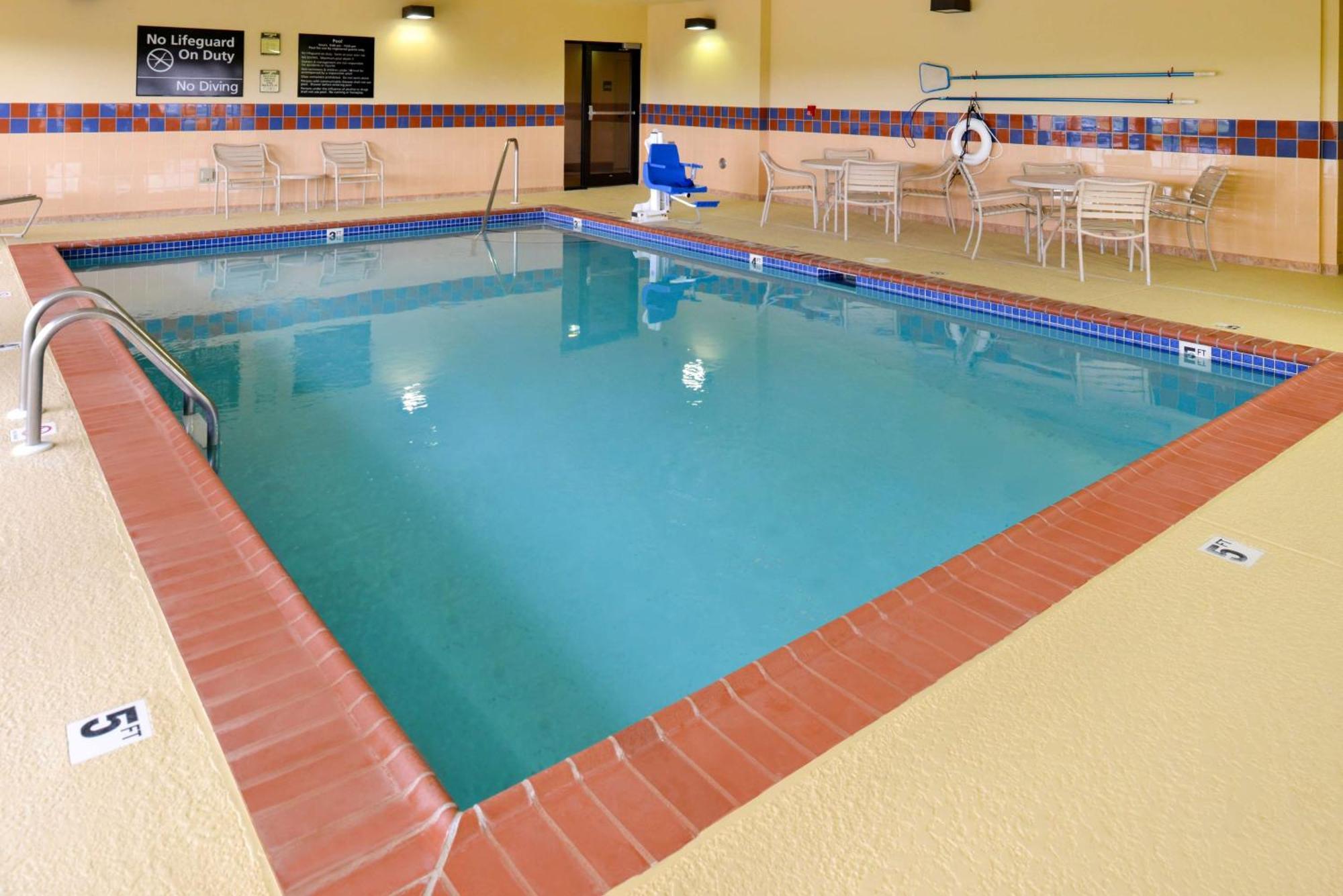 Hampton Inn By Hilton Litchfield Esterno foto