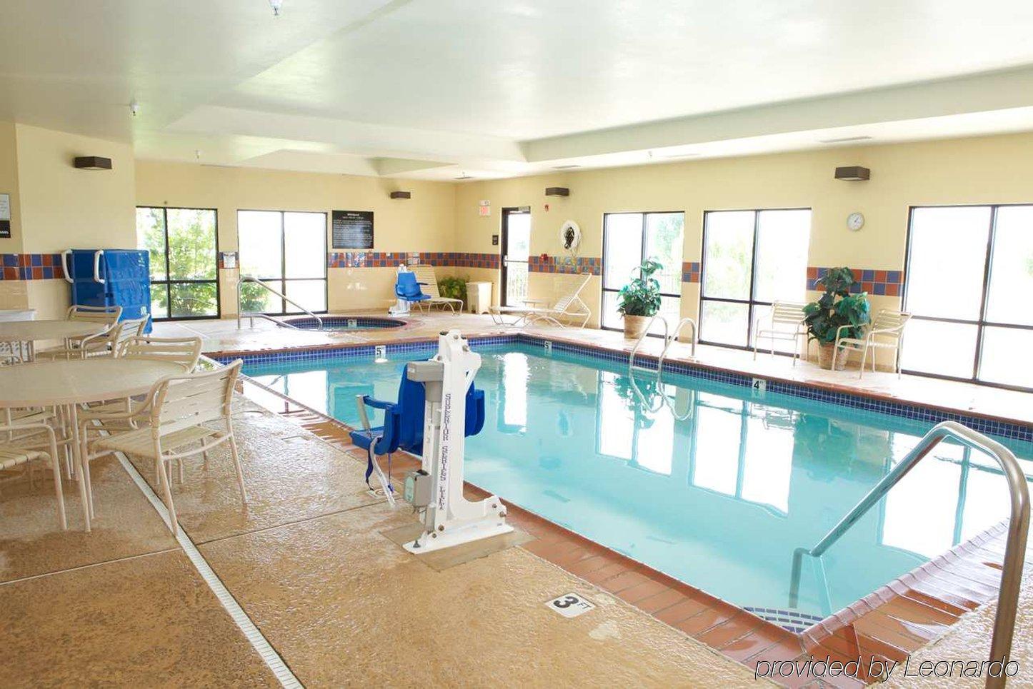 Hampton Inn By Hilton Litchfield Esterno foto